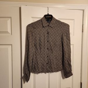 Ann Taylor women size 8 button down long sleeve blouse
